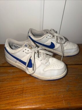 Boys Nike Dunk Low Summit White & Royal Blue Sneakers Size 3